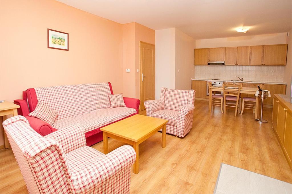 Aparthotel Snjezna Kraljica Stubicke Toplice Habitación foto