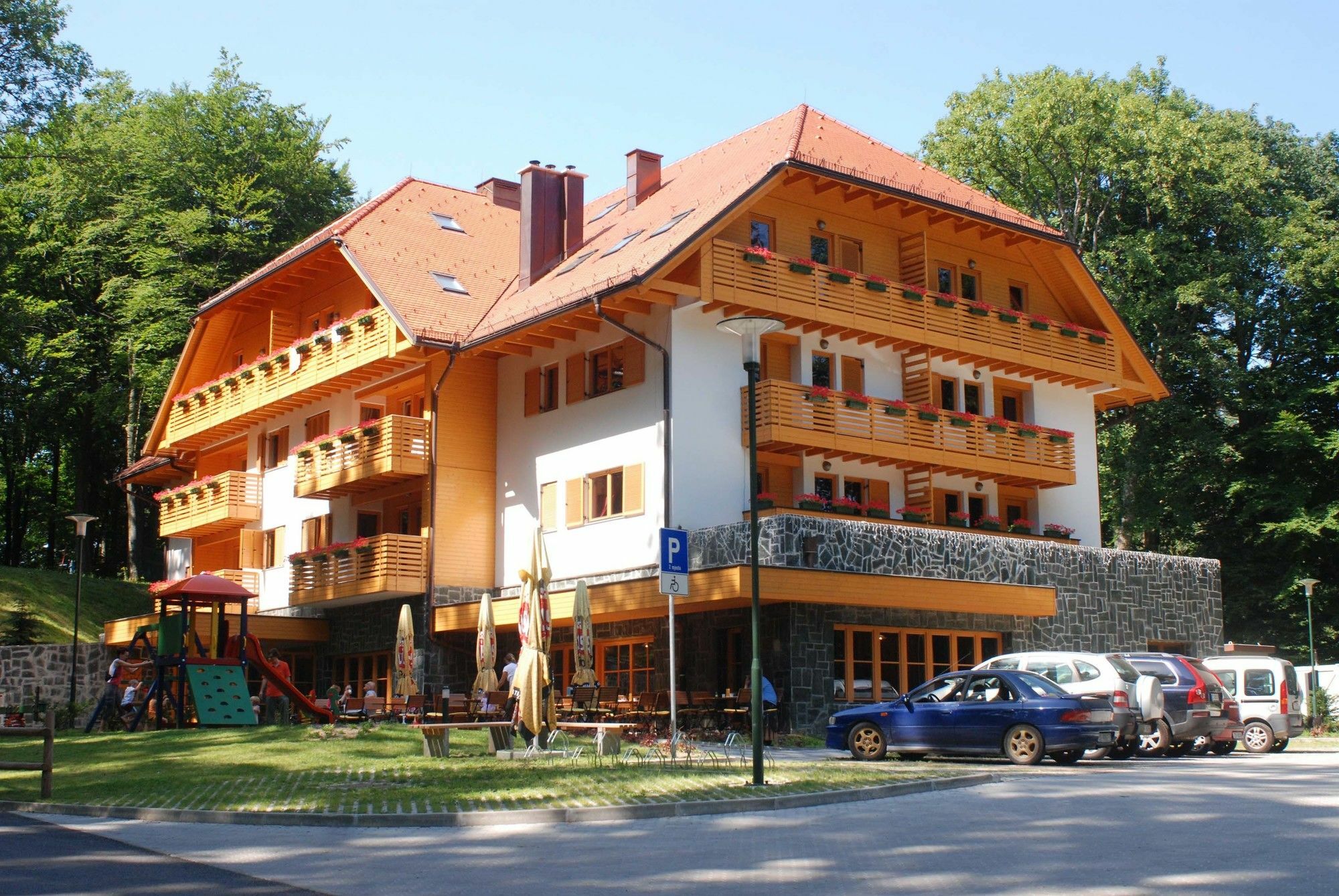 Aparthotel Snjezna Kraljica Stubicke Toplice Exterior foto