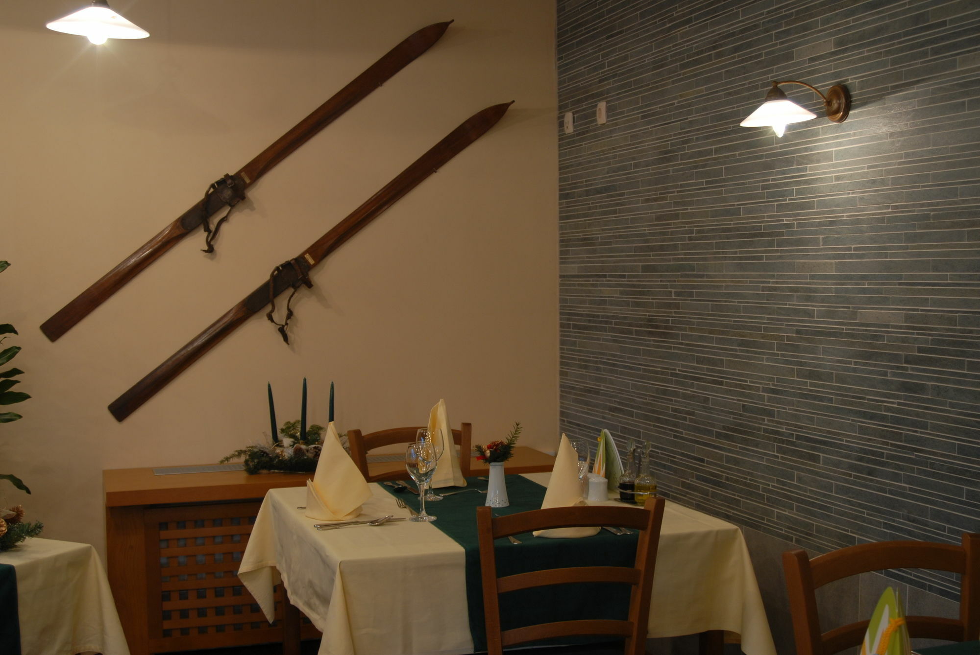 Aparthotel Snjezna Kraljica Stubicke Toplice Exterior foto